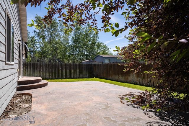 562 N River Rock Drive, Belgrade, MT 59714
