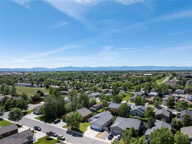 562 N River Rock Drive, Belgrade, MT 59714