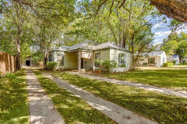 720 Northwood Road, Fort Worth, TX 76107