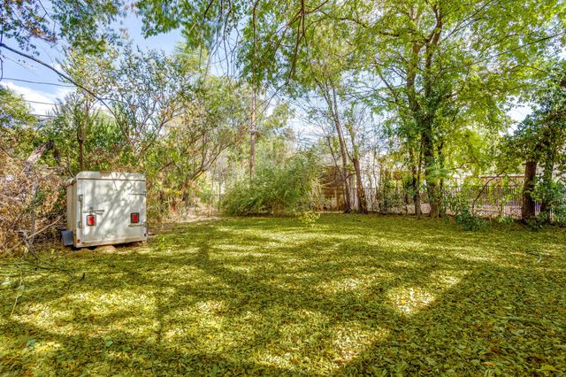 720 Northwood Road, Fort Worth, TX 76107