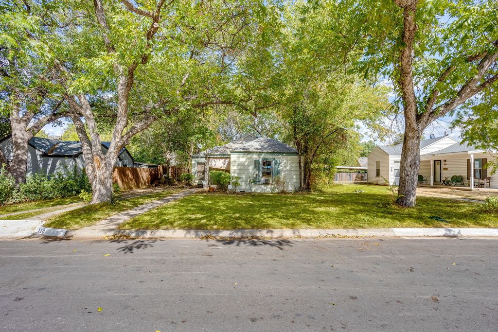 720 Northwood Road, Fort Worth, TX 76107 — photo 2