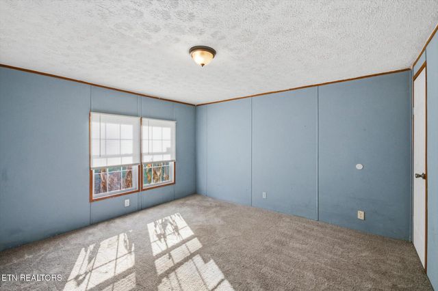 418 County Road 61, Riceville, TN 37370