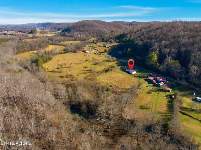 418 County Road 61, Riceville, TN 37370