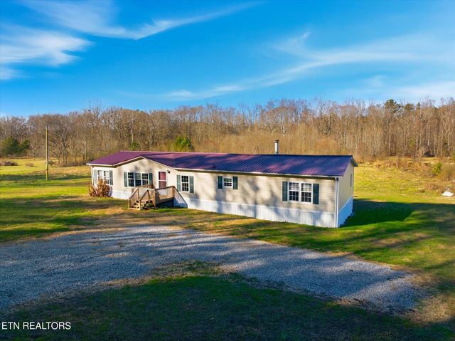 418 County Road 61, Riceville, TN 37370