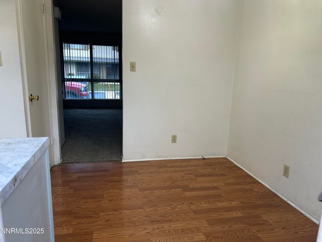 828 Woodglen Drive APT 2, Sparks, NV 89434