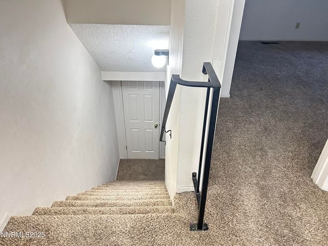 828 Woodglen Drive APT 2, Sparks, NV 89434