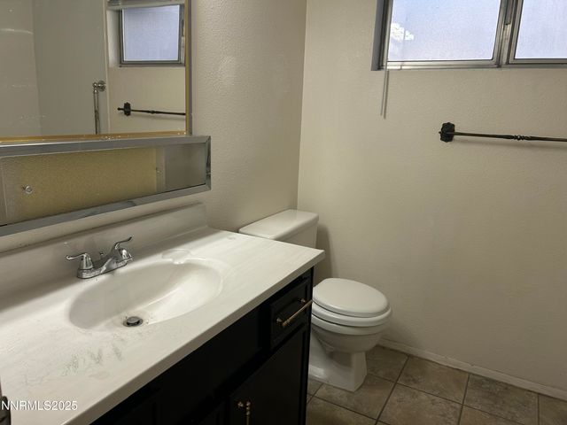 828 Woodglen Drive APT 2, Sparks, NV 89434