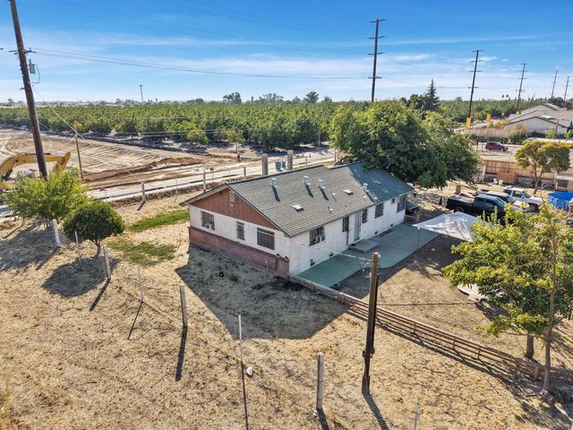 2909 Pock Ln, Stockton, CA 95205