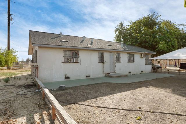 2909 Pock Ln, Stockton, CA 95205
