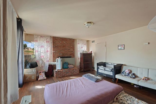 2909 Pock Ln, Stockton, CA 95205