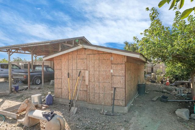 2909 Pock Ln, Stockton, CA 95205
