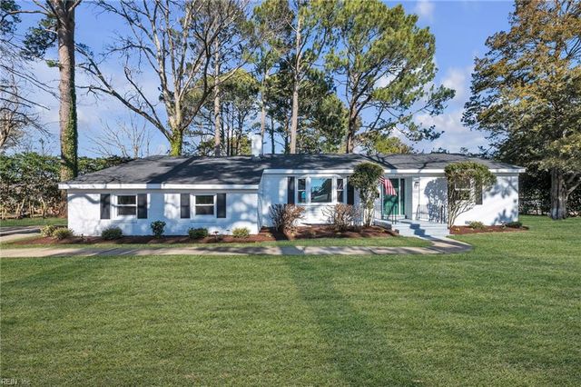 2300 Plantation DR, Virginia Beach, VA 23454