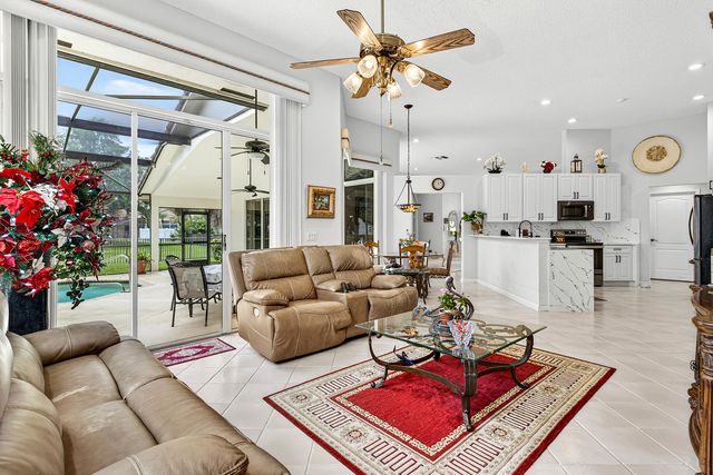 549 Stonemont Lane, Weston, FL 33326