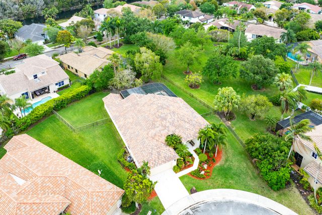 549 Stonemont Lane, Weston, FL 33326