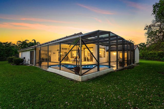 549 Stonemont Lane, Weston, FL 33326