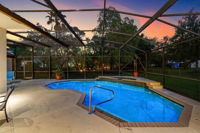 549 Stonemont Lane, Weston, FL 33326