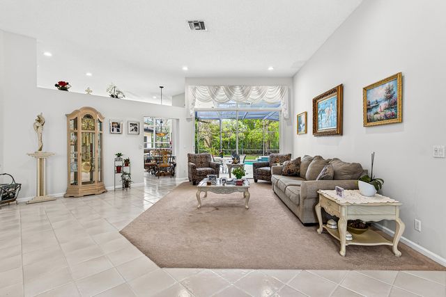 549 Stonemont Lane, Weston, FL 33326