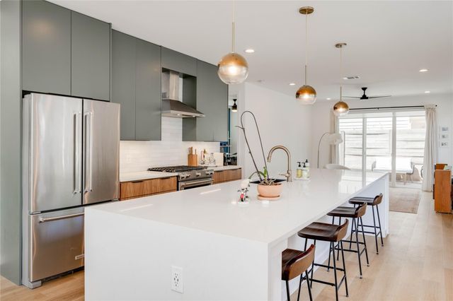 1208 Luna ST 1, Austin, TX 78721