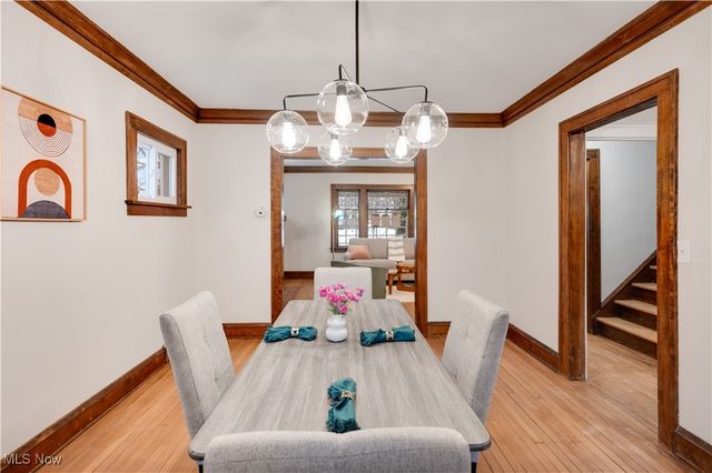 2016 Rossmoor Road, Cleveland Heights, OH 44118