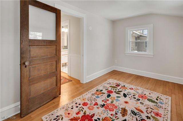 2016 Rossmoor Road, Cleveland Heights, OH 44118