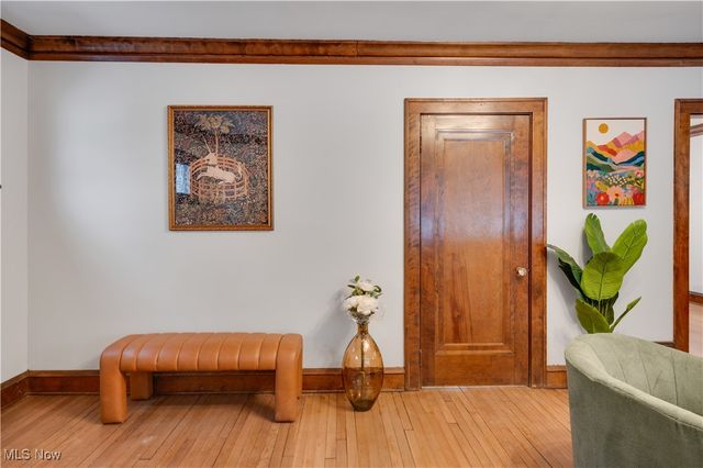 2016 Rossmoor Road, Cleveland Heights, OH 44118