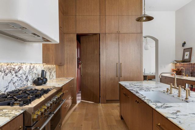 2300 Barton Creek BLVD 15, Austin, TX 78735