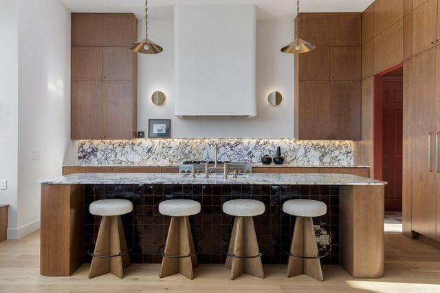 2300 Barton Creek BLVD 15, Austin, TX 78735