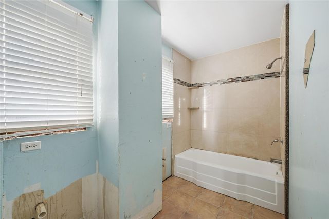 2305 Stanford Street, Greenville, TX 75401