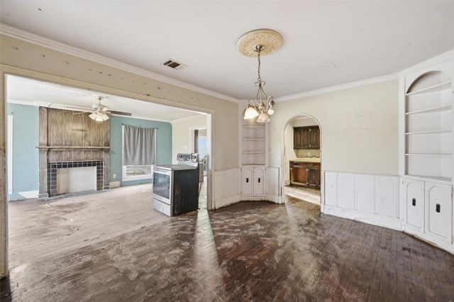 2305 Stanford Street, Greenville, TX 75401