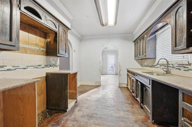 2305 Stanford Street, Greenville, TX 75401