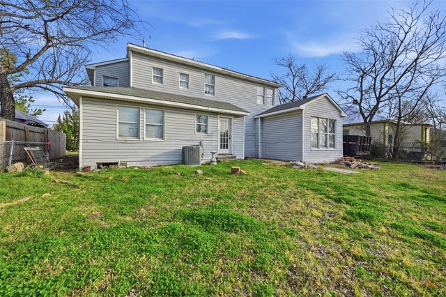 2305 Stanford Street, Greenville, TX 75401