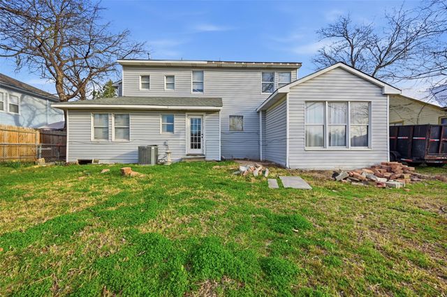 2305 Stanford Street, Greenville, TX 75401