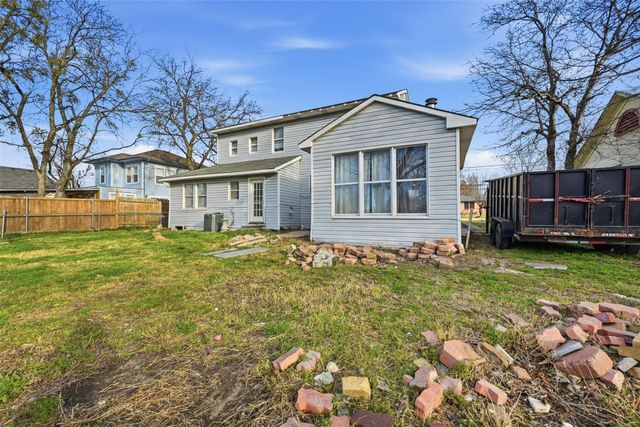 2305 Stanford Street, Greenville, TX 75401