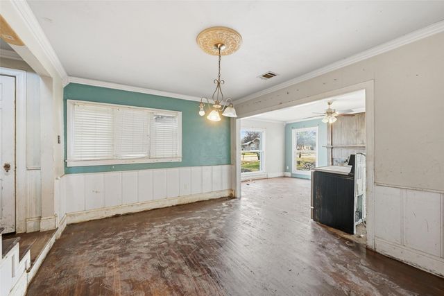 2305 Stanford Street, Greenville, TX 75401