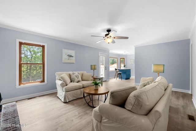 212 Dorchester Place, Wilmington, NC 28412