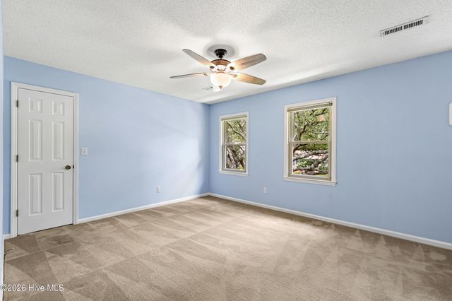 212 Dorchester Place, Wilmington, NC 28412