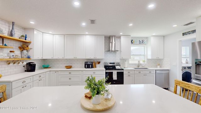 297 Butler Avenue NE, Palm Bay, FL 32907