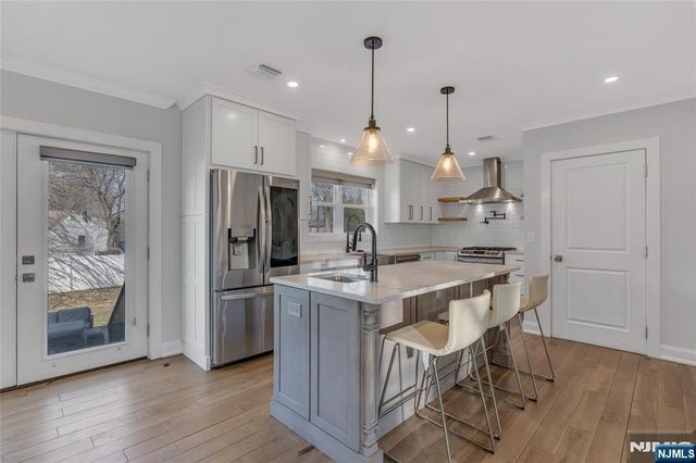 272 S Prospect Avenue, Bergenfield, NJ 07621