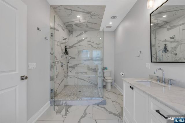 272 S Prospect Avenue, Bergenfield, NJ 07621