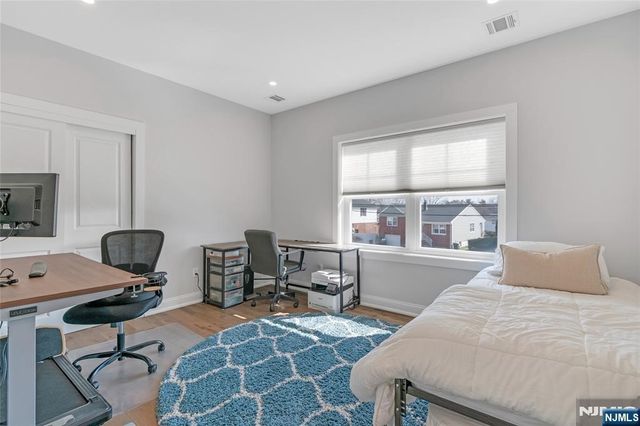 272 S Prospect Avenue, Bergenfield, NJ 07621