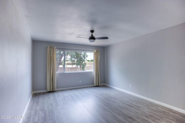 6824 E Camino Del Dorado, Tucson, AZ 85715