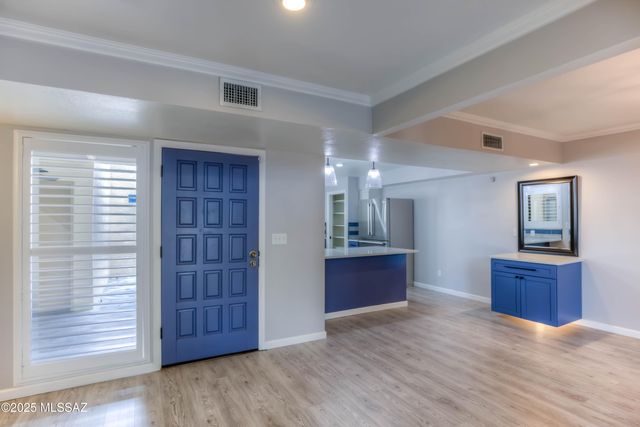 6824 E Camino Del Dorado, Tucson, AZ 85715