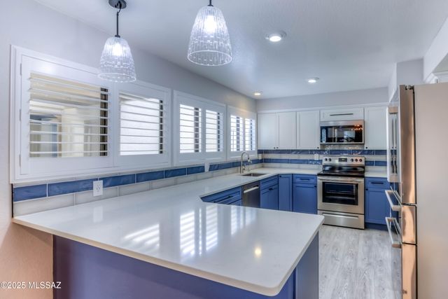 6824 E Camino Del Dorado, Tucson, AZ 85715