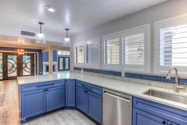 6824 E Camino Del Dorado, Tucson, AZ 85715