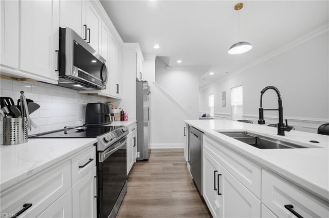 806 Fairland AVE, Hampton, VA 23661