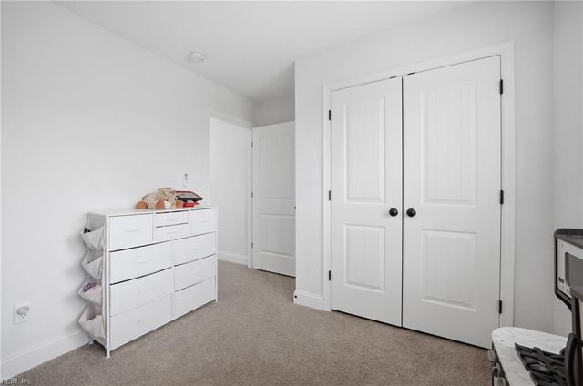 806 Fairland AVE, Hampton, VA 23661