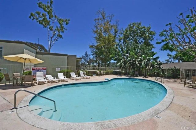 432 Edgehill Lane 41, Oceanside, CA 92054