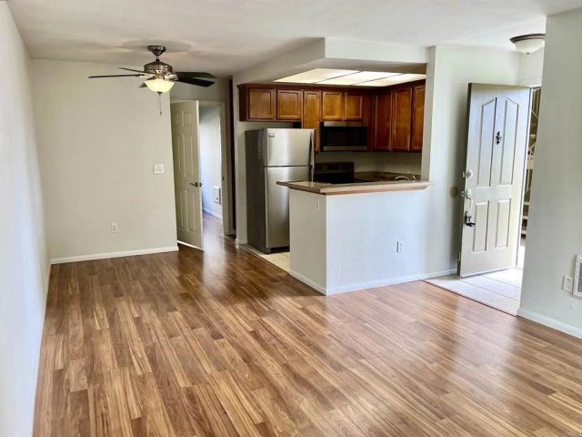 432 Edgehill Lane 41, Oceanside, CA 92054