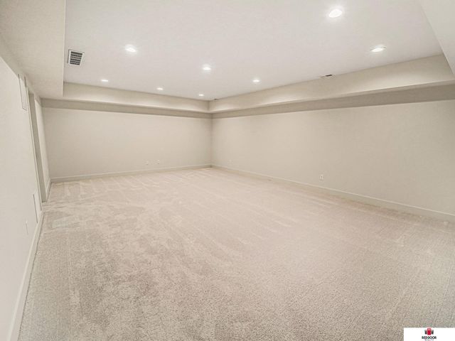 150 W Agnes Drive, Lincoln, NE 68512