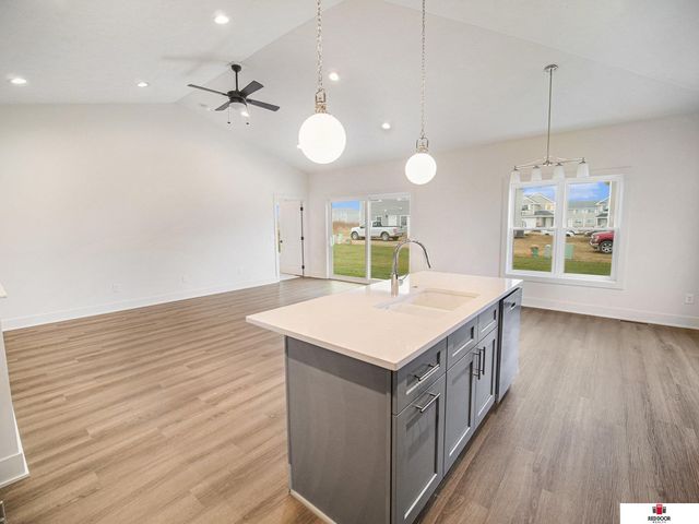 150 W Agnes Drive, Lincoln, NE 68512